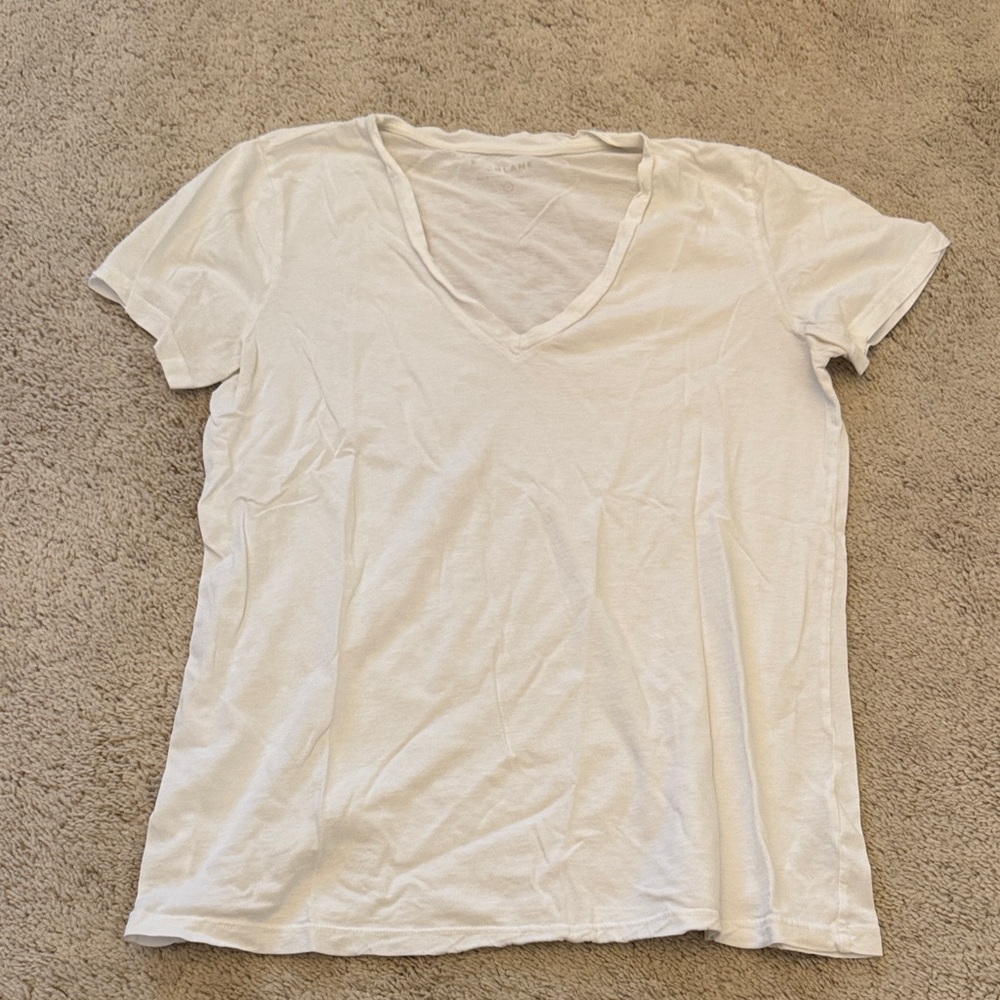 Everlane Classic White V-Neck Women's Top
